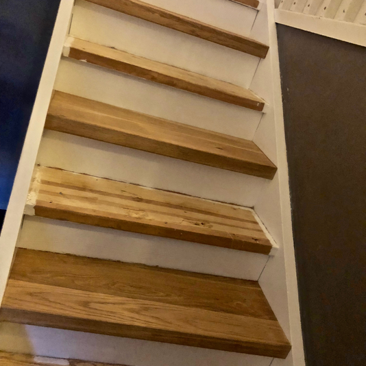 Och sen mlades hela trappen vit Och sen mlades hela trappen vit